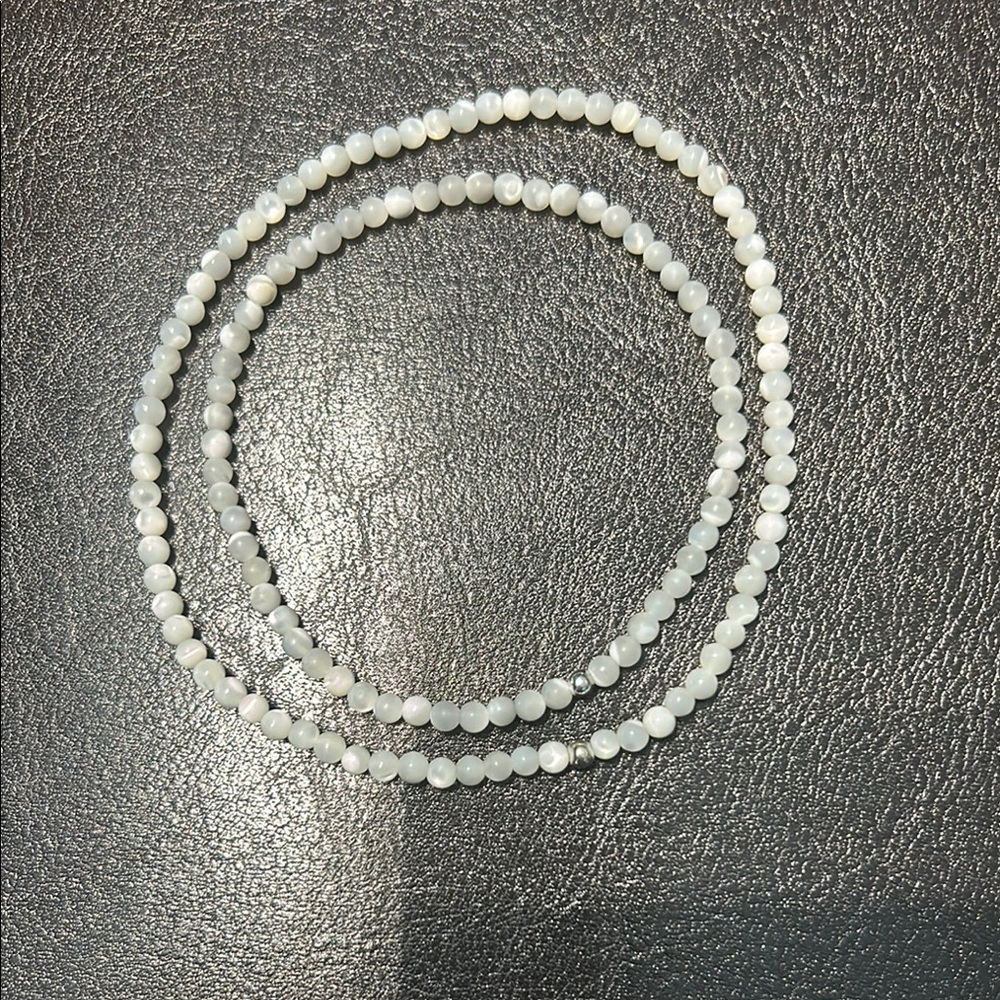 White mother of pearl ankle bracelet and bracelet set